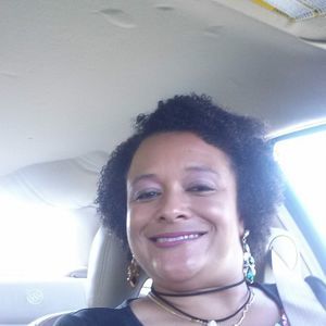 Meet your Posher, Ameniah